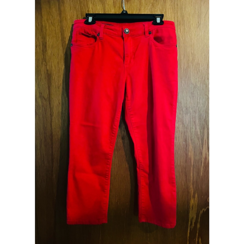 Capri pants